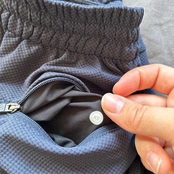 Lululemon “Utilitech” pant - Picture 6 of 7